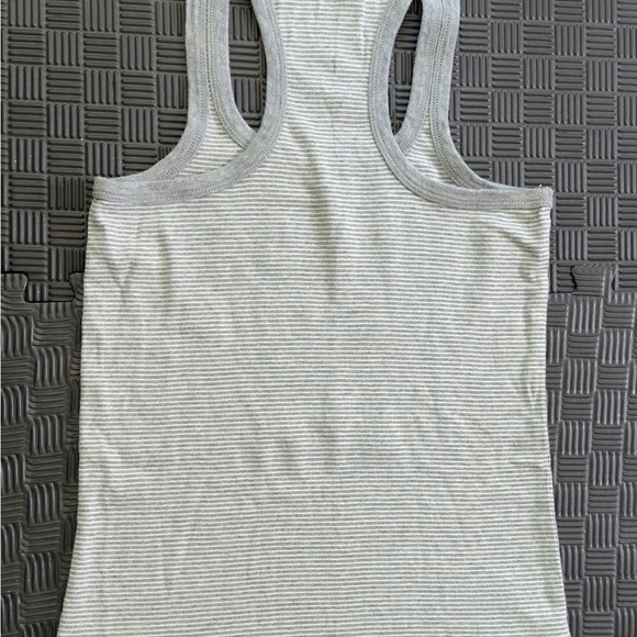 Mango Gray Fitted Tank Top - Picture 4 of 4